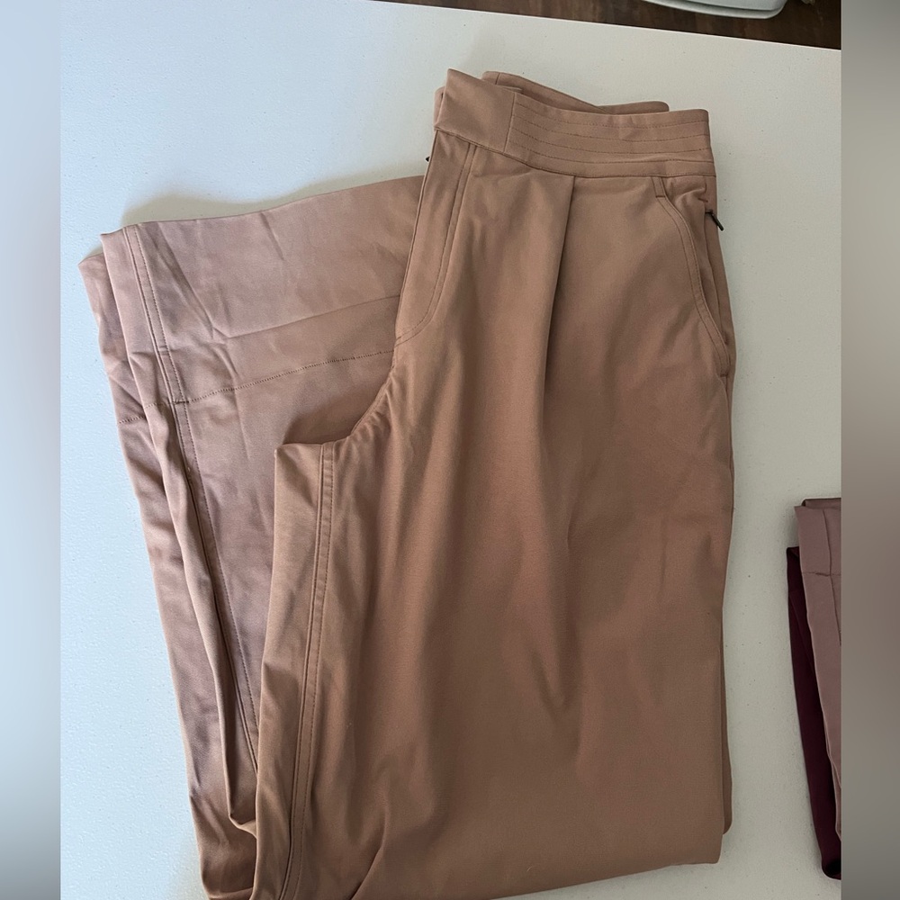 Women’s Tan Pants